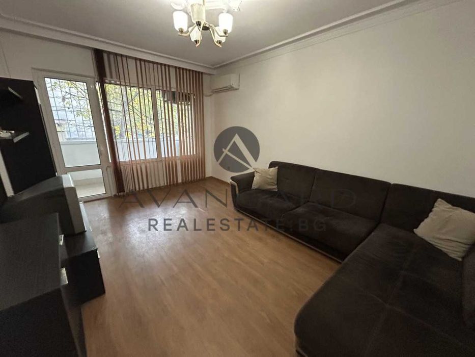 Продава се Тристаен апартамент в Пловдив, Кючук Париж - 87 кв.м за 1472 €/кв.м - Снимка #1