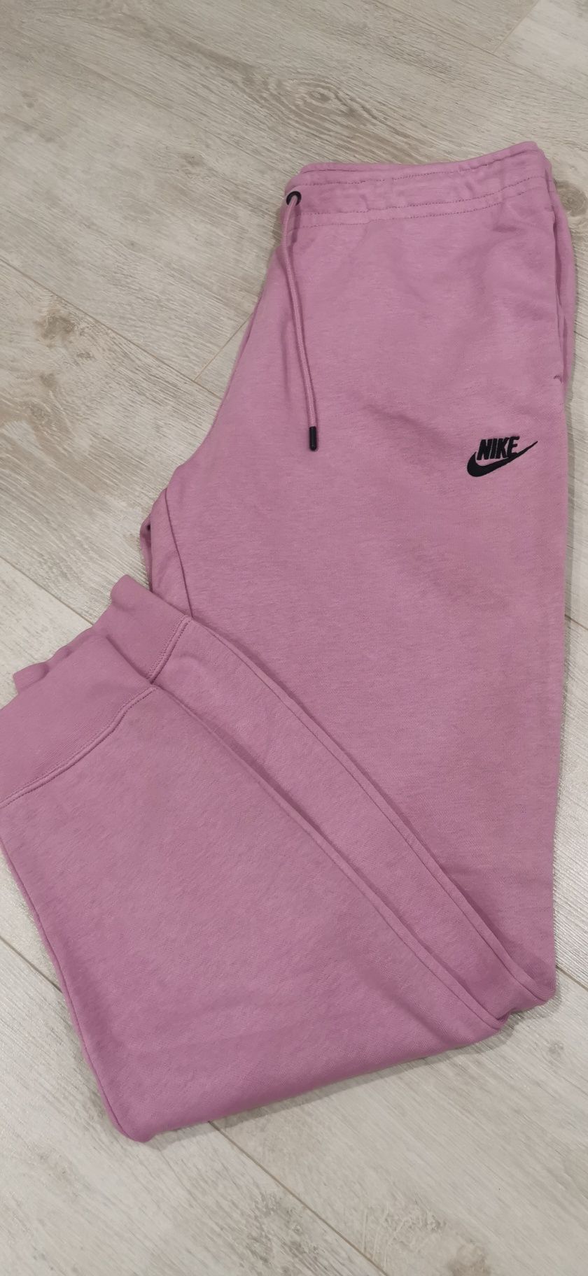 Дамско долнище Nike