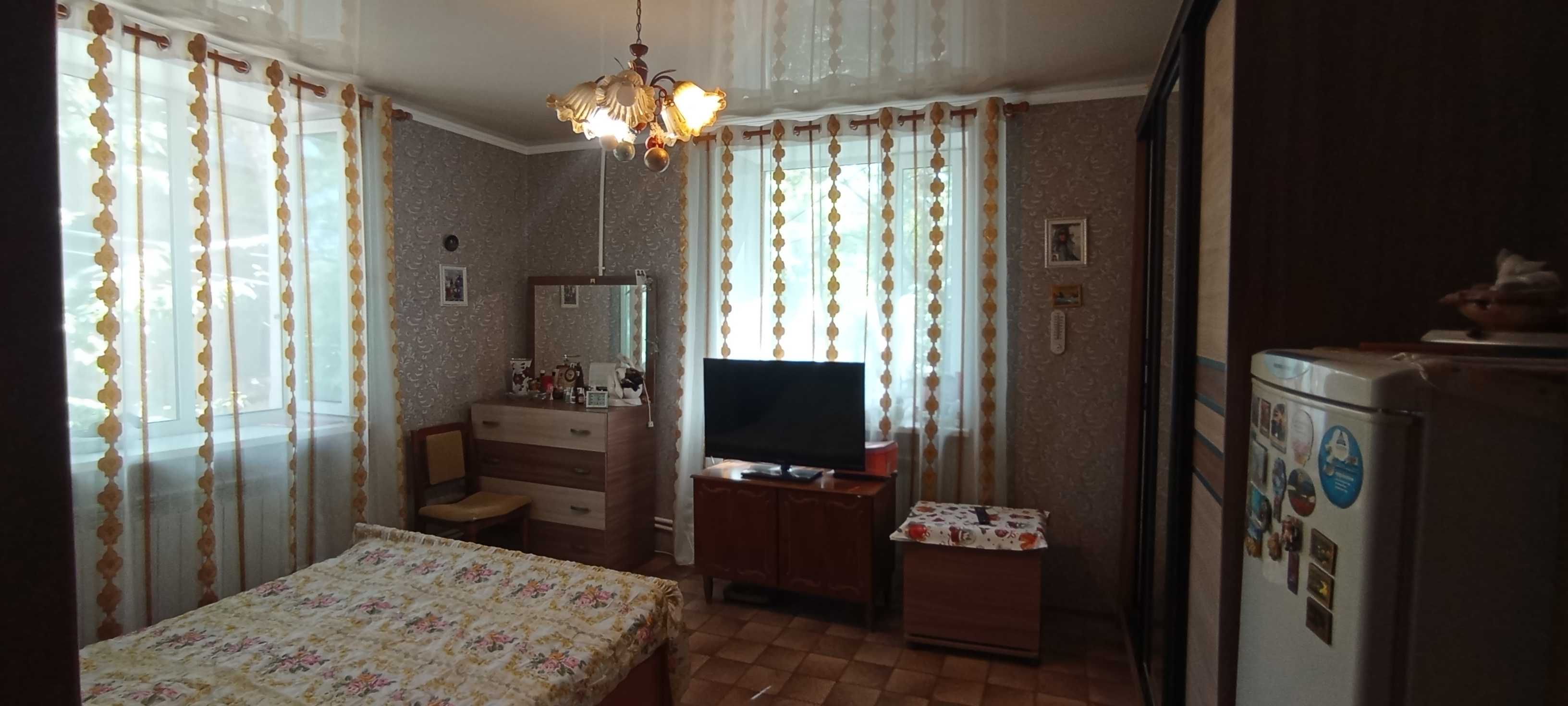 ПРОДАМ 3-х комнатную квартиру болгарку на Востоке 2/2 (блочный дом)