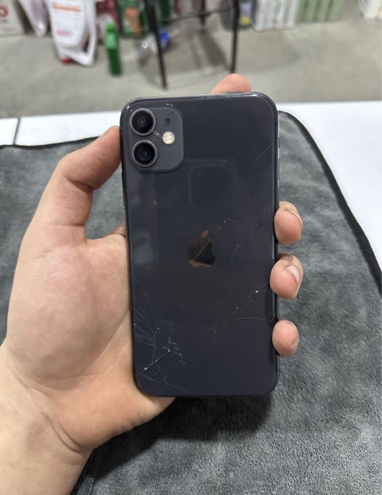 iPhone 11 LL/A sotiladi