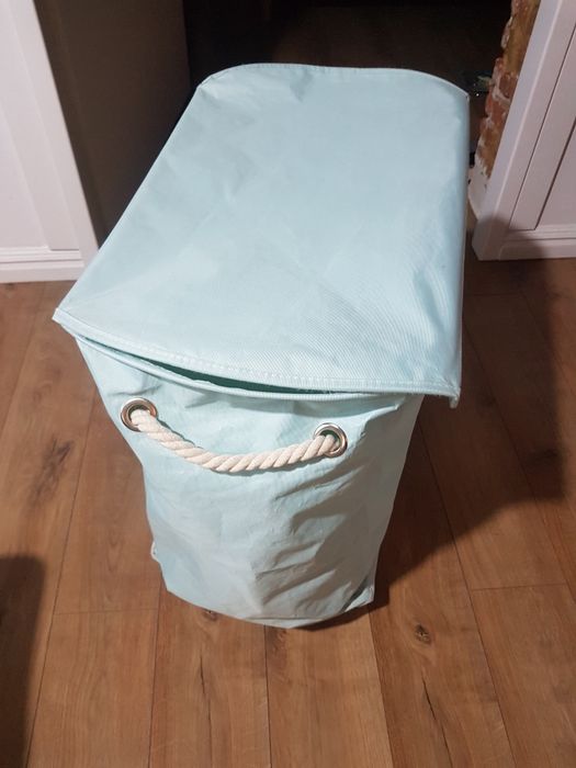 Cos rufe trei compartimente