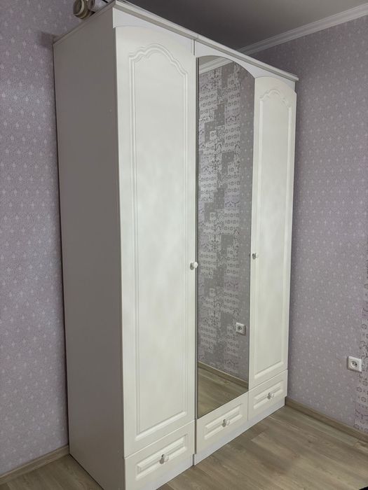 Продам шкаф компактный и удобный