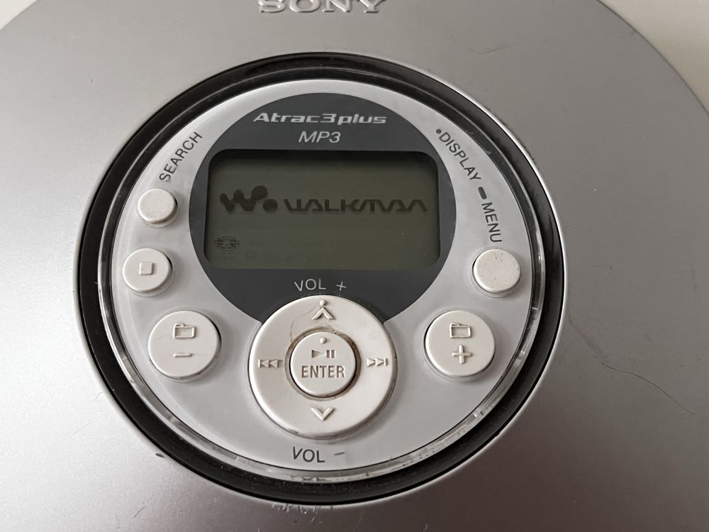 Walkman Sony d-ne326ck