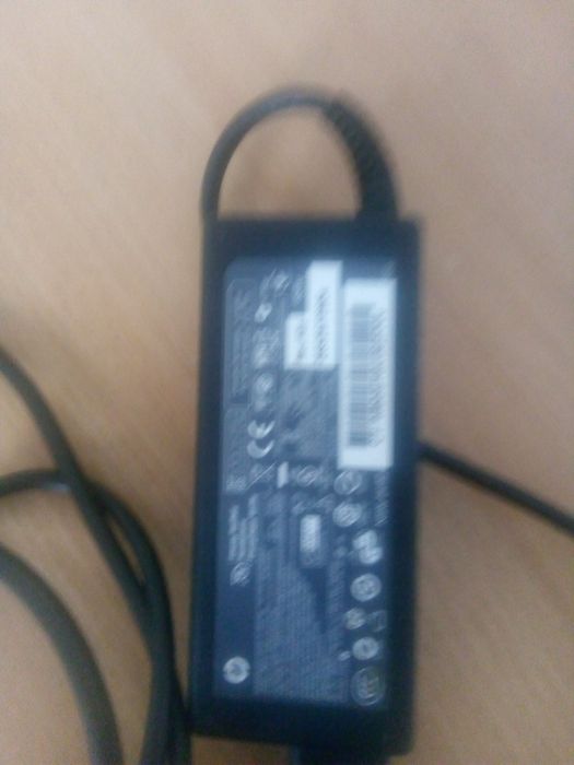 Продам зарядное для ноутбука HP
