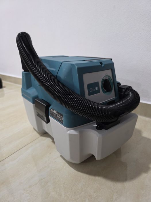 Aspirator makita DVC 750L 18V