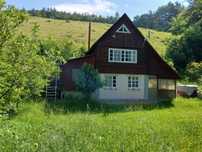 Cabană/ casă de vacanță cu ciubăr, zona Lemnia de sus