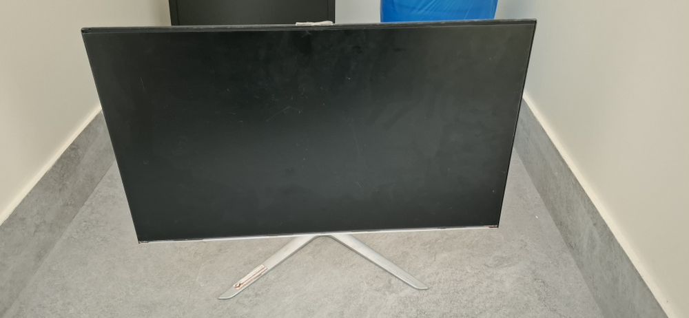 Monoblok va monitor sotiladi