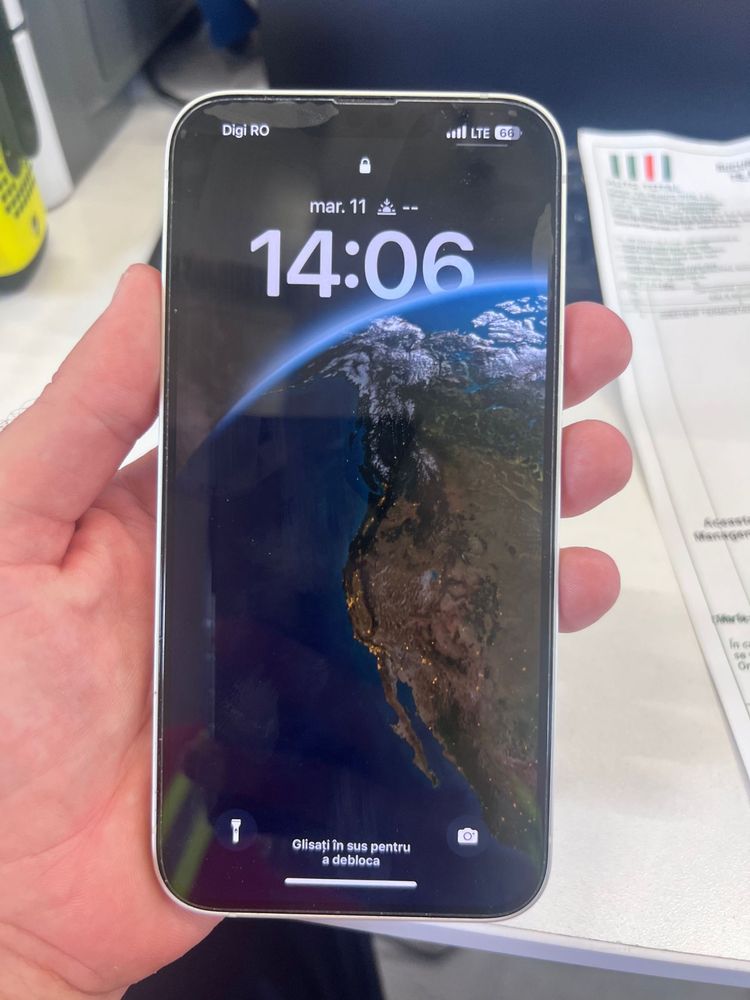 Vând iPhone 14 plus