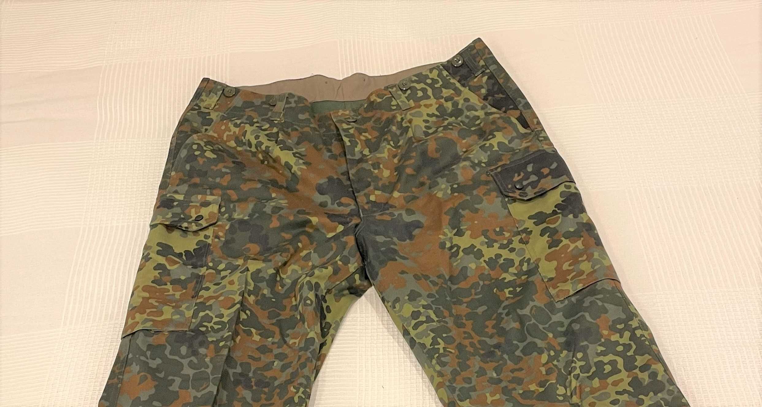 Pantalon de camouflaj vanatori/pescari marimea , XL