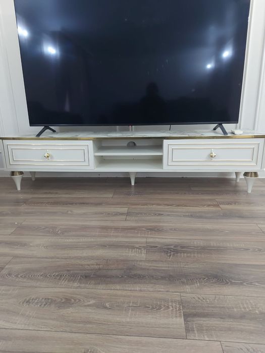 Тумба под телевизор