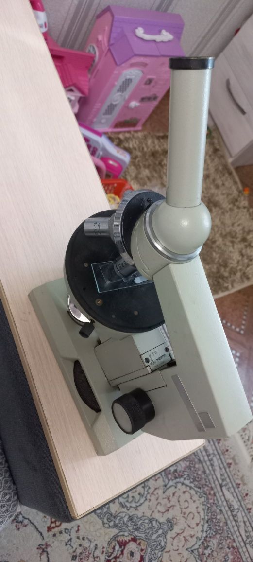 Микроскоп из лаборотории