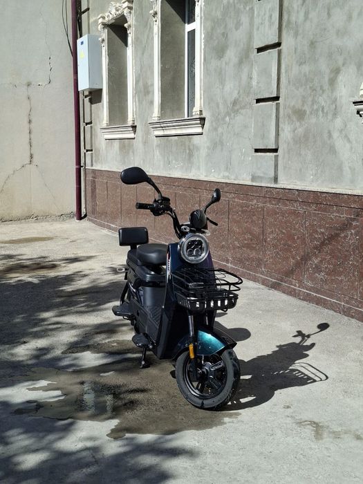 Elektorniy skuter sotiladi prestige