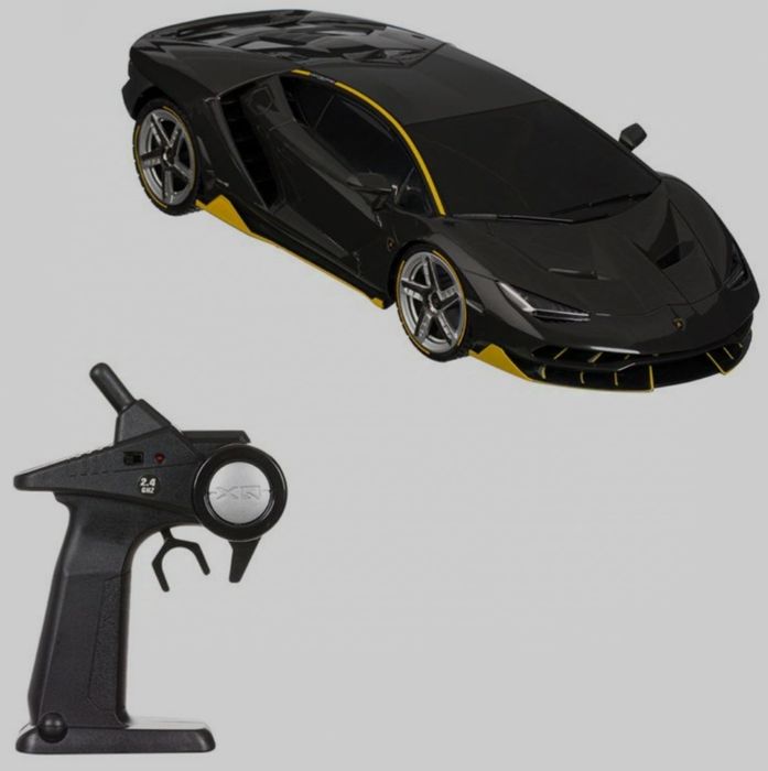 Masina cu telecomanda