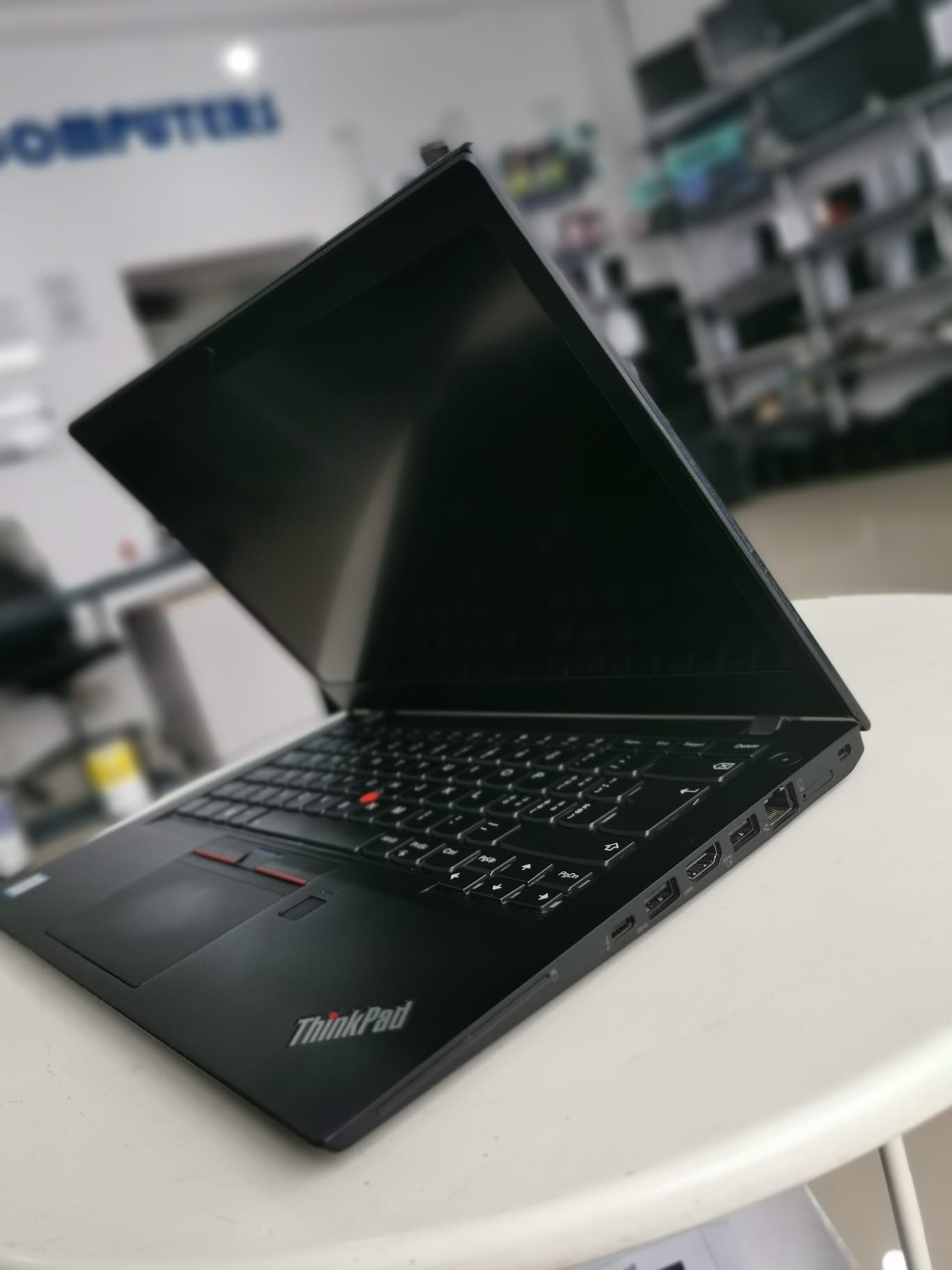 Lenovo ThinkPad P51 si P52, 16G ddr4, NVME 512G, video dedicat