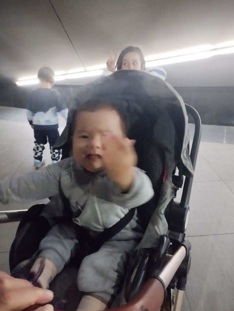 Коляска 3 в 1 . Каляска