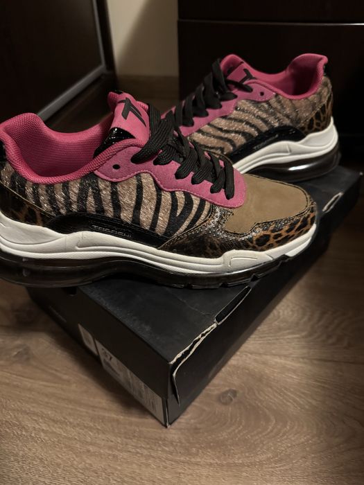 дамски маратонки tamaris