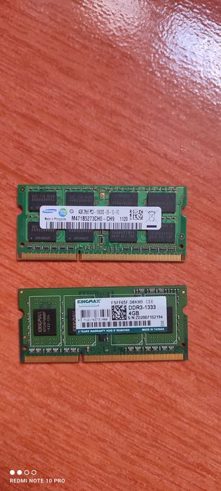 Vand doua placute de ram 4gb PC3