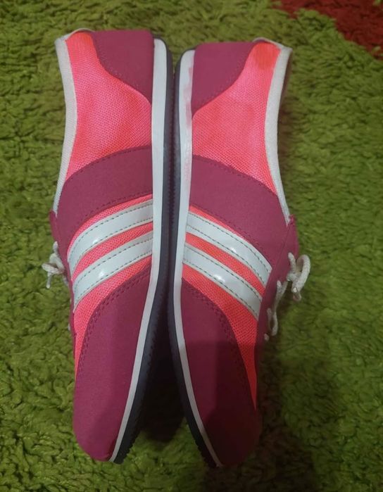 Adidași mărime 39