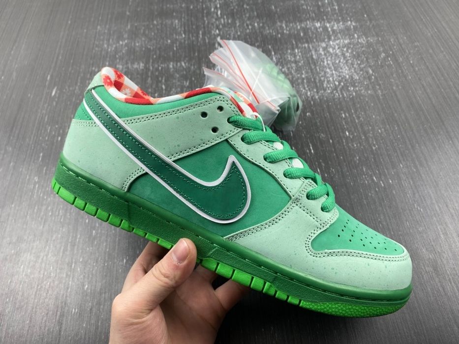 Nike SB Dunk Low Green Lobster