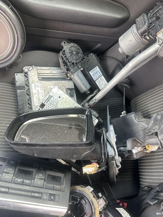 Plansa bord AUDI A4 B6 / B7 ceasuri clima stopuri oglinda coloana