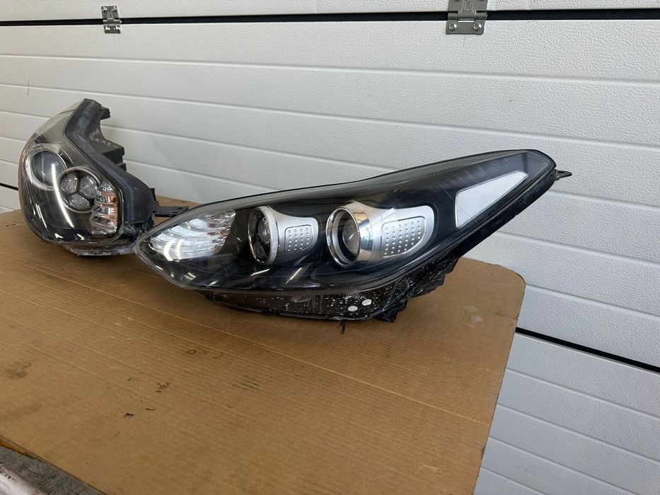 фарове за kia sportage xenon