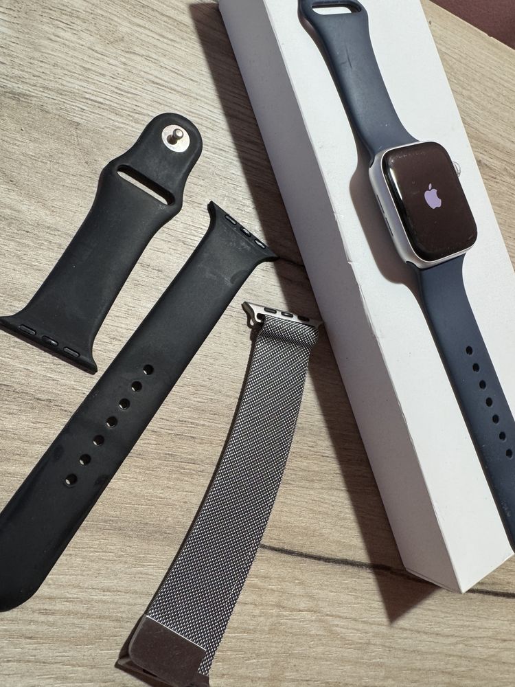 Apple Watch SE (2023), GPS, 44mm Storm Blue Storm Band