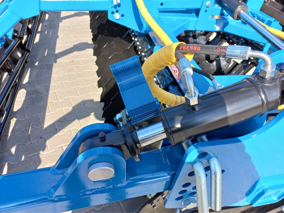 Disc agricol AGRIPOL 4 m Titanul hidraulic