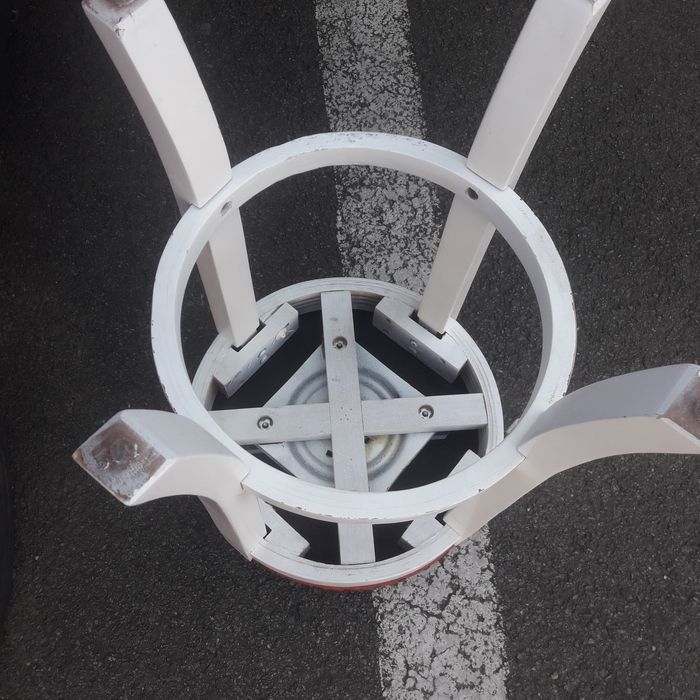 Tabureti bar raritate