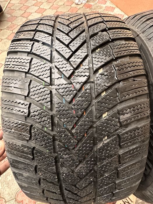 Anvelope iarnă 235/55/19 cu 255/50/19 Bridgestone dot 2024