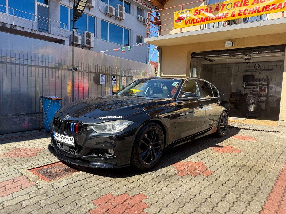 BMW Seria 3 BMW Seria 3 320D F30 2014