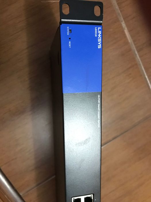 Switch LGS318 Linksys