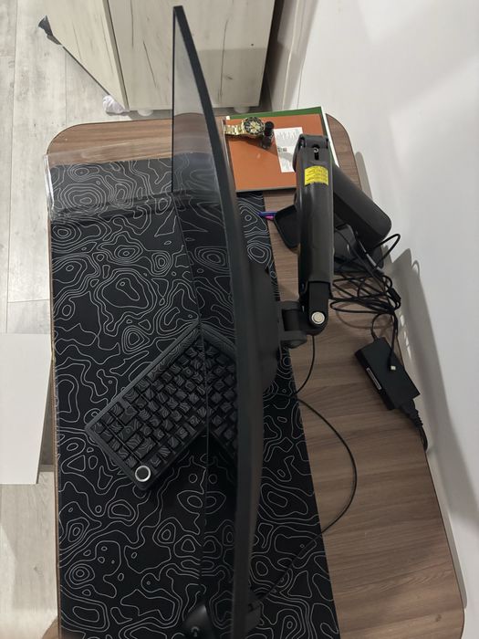 Монитор ThundeRobot DF27C240L