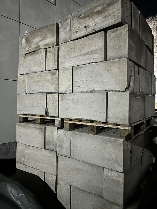 Продам газоблок в поддонах
