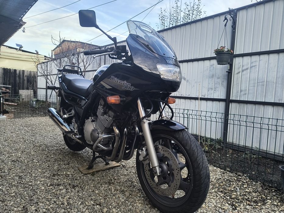 Vand motocicleta yamaha