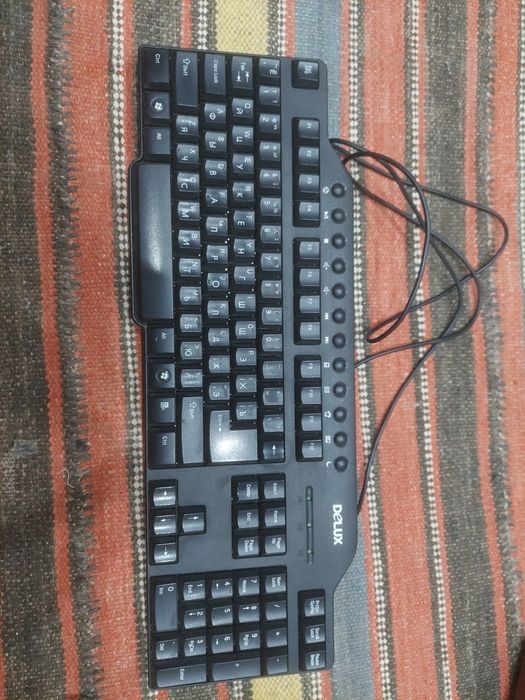Клавиатура И мышька С RGB подсветкой проводной новый  комплект