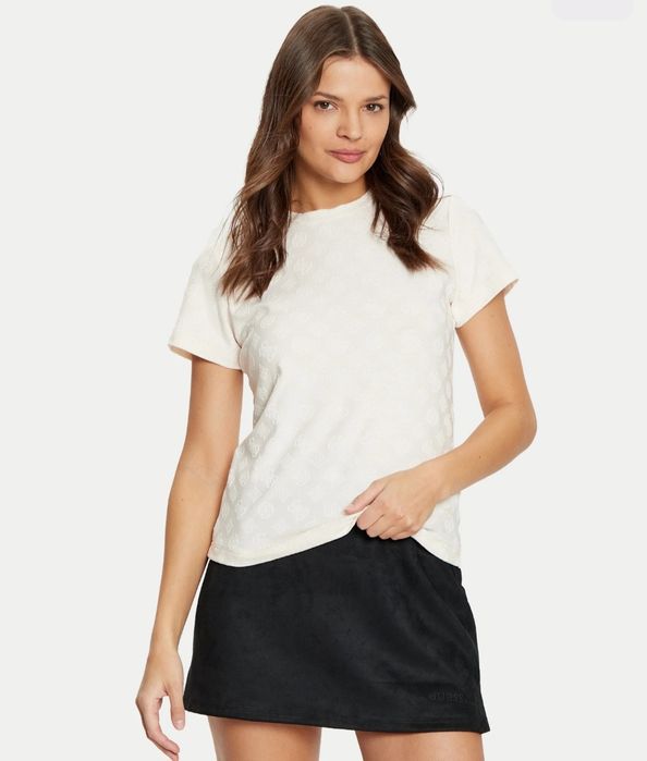 Оригинална тениска на Guess