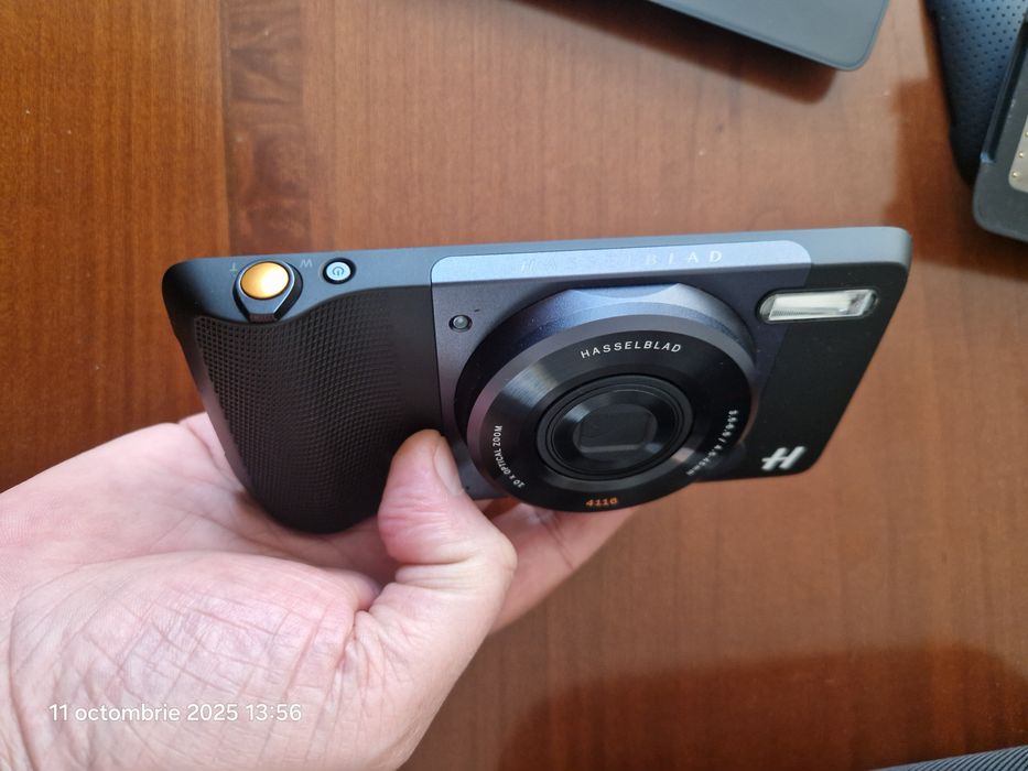 Motorola Z2 Force si moto mods