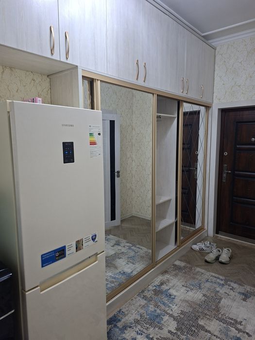 Задаётся квартира 2 х комната