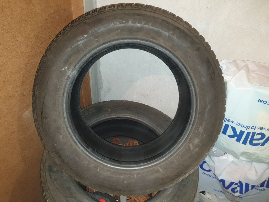 4бр Зимни гуми 215 60 16 Sailun 6-7mm