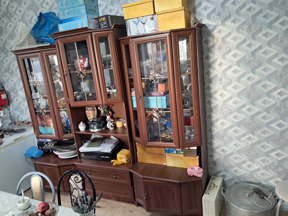 продам мебель.           .
