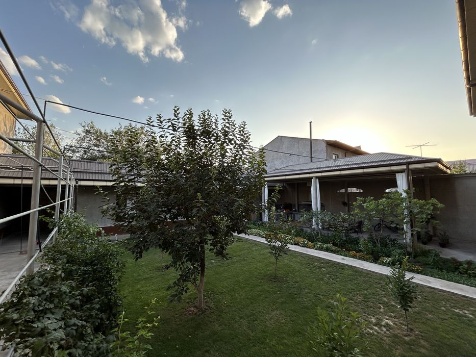 Участок с домом 8 соток