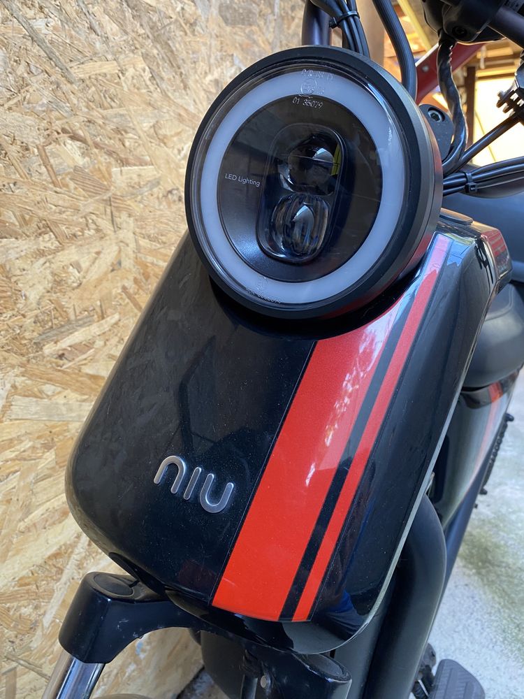 Scuter electric NIU U-serie , moped 45km/h