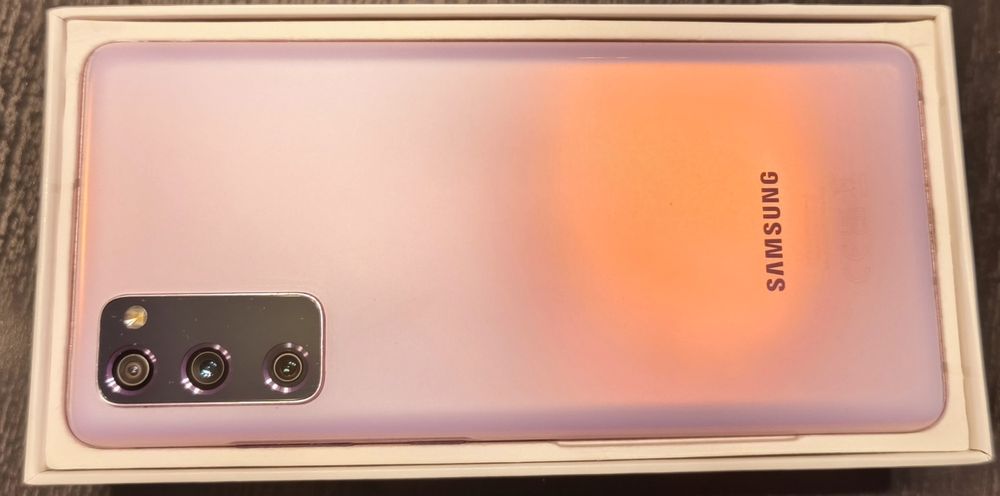 Samsung S20 FE 5G 128 GB + 16 GB