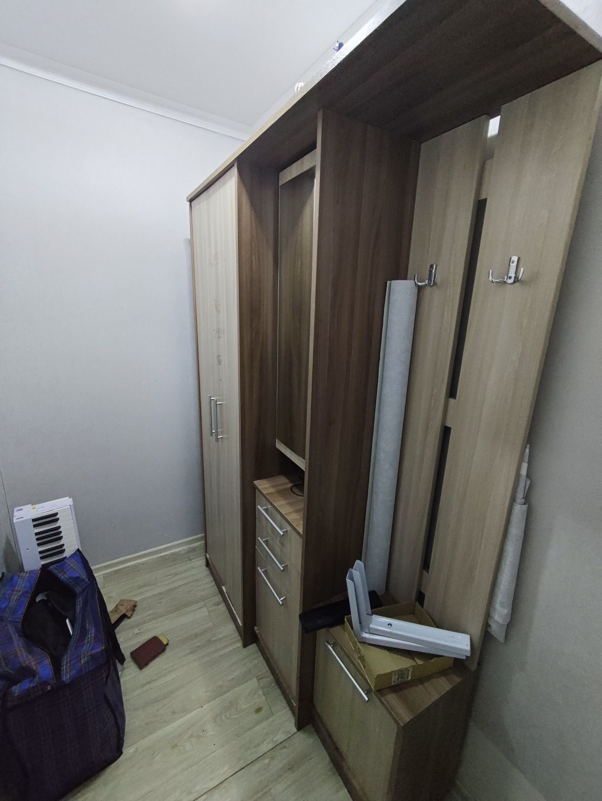 Шкаф в прихожую. Прихожка