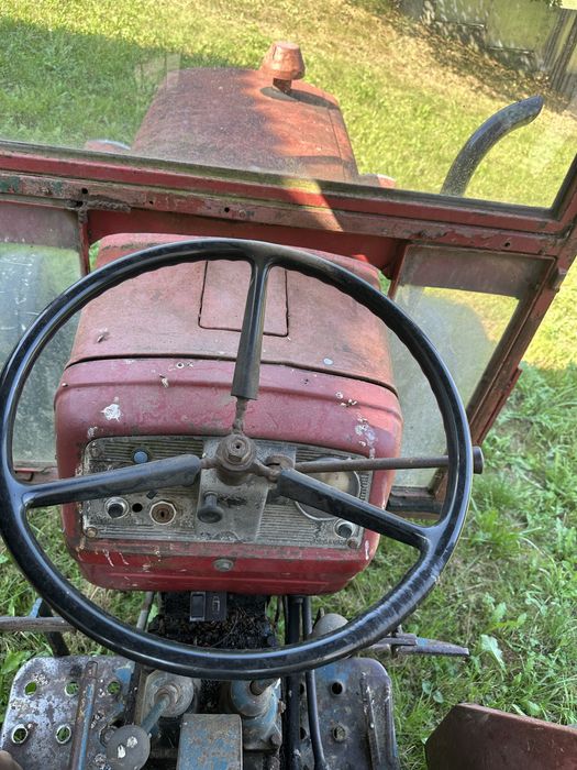 Tractor Carraro plus remorcă