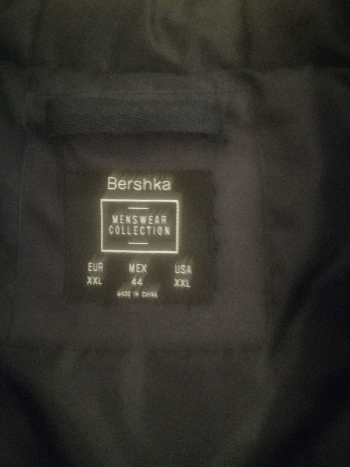 Geacă cu glugă bershka, bărbați