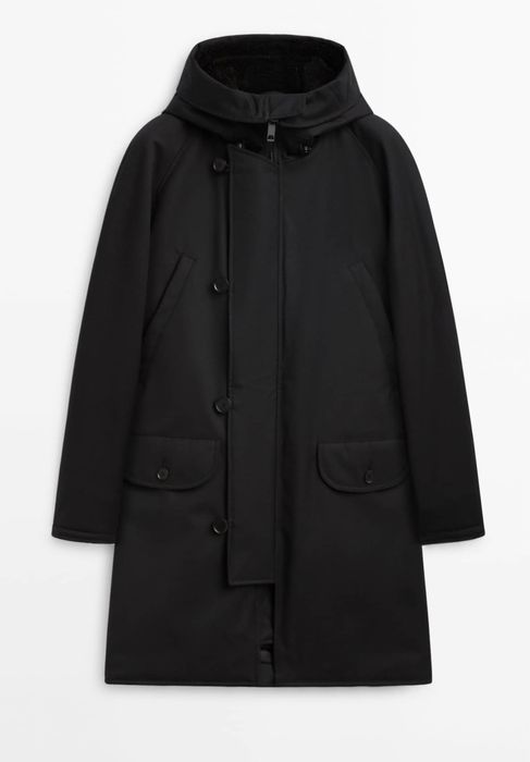 Jacheta parka Massimo Dutti, Studio