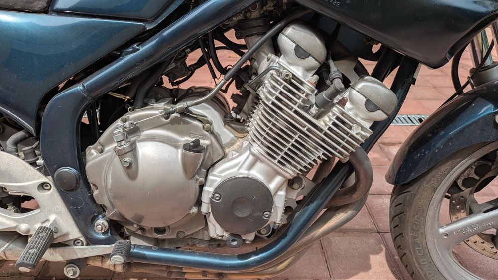 Vând Yamaha XJ600 S Diversion