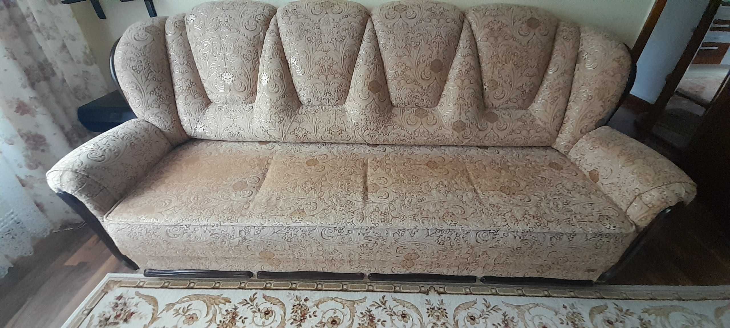 Vand canapea patru locuri sufragerie