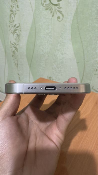 iPhone 15 Pro ideal 100%